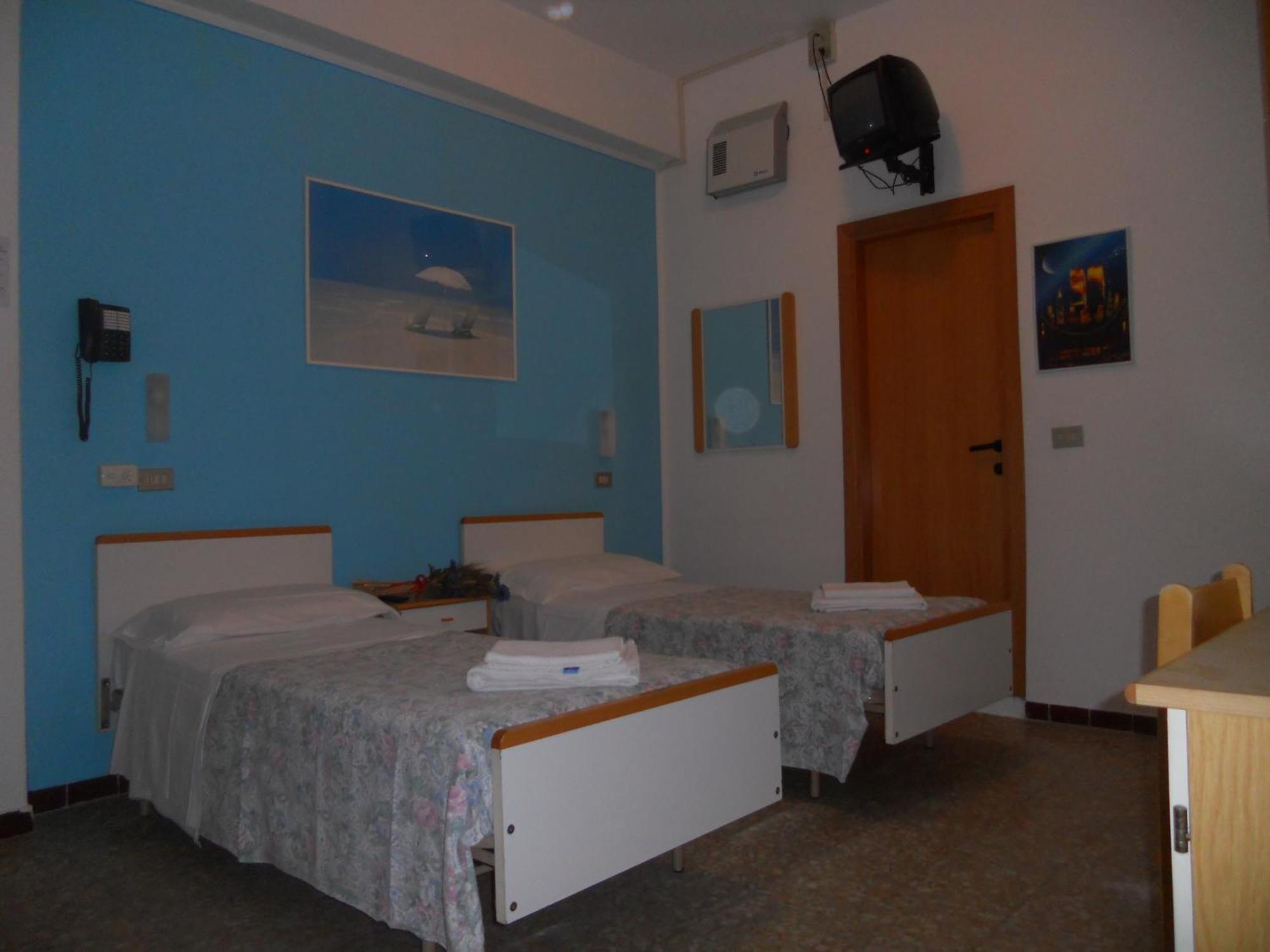 Hotel Pigalle Rimini Dış mekan fotoğraf