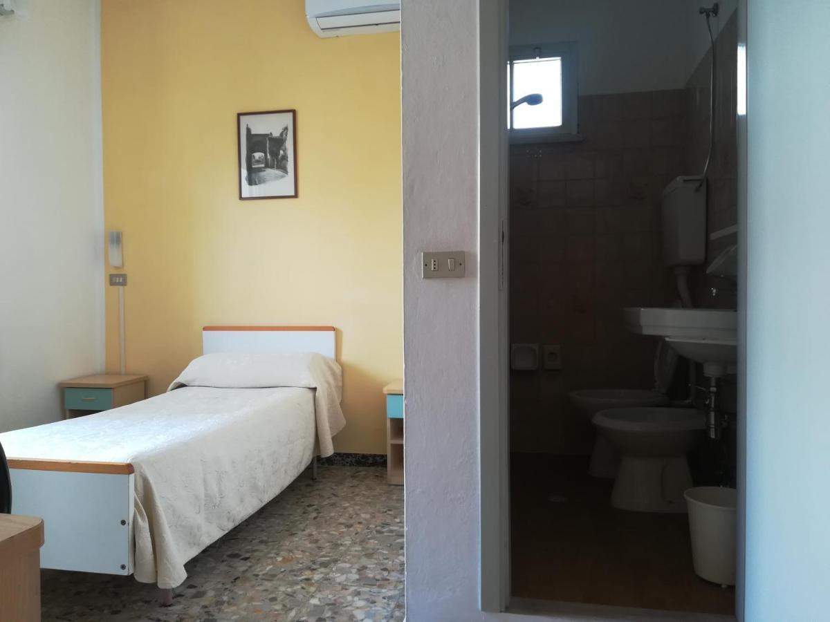 Hotel Pigalle Rimini Dış mekan fotoğraf