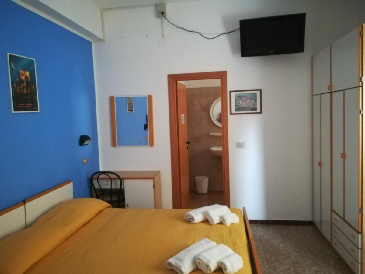 Hotel Pigalle Rimini Dış mekan fotoğraf